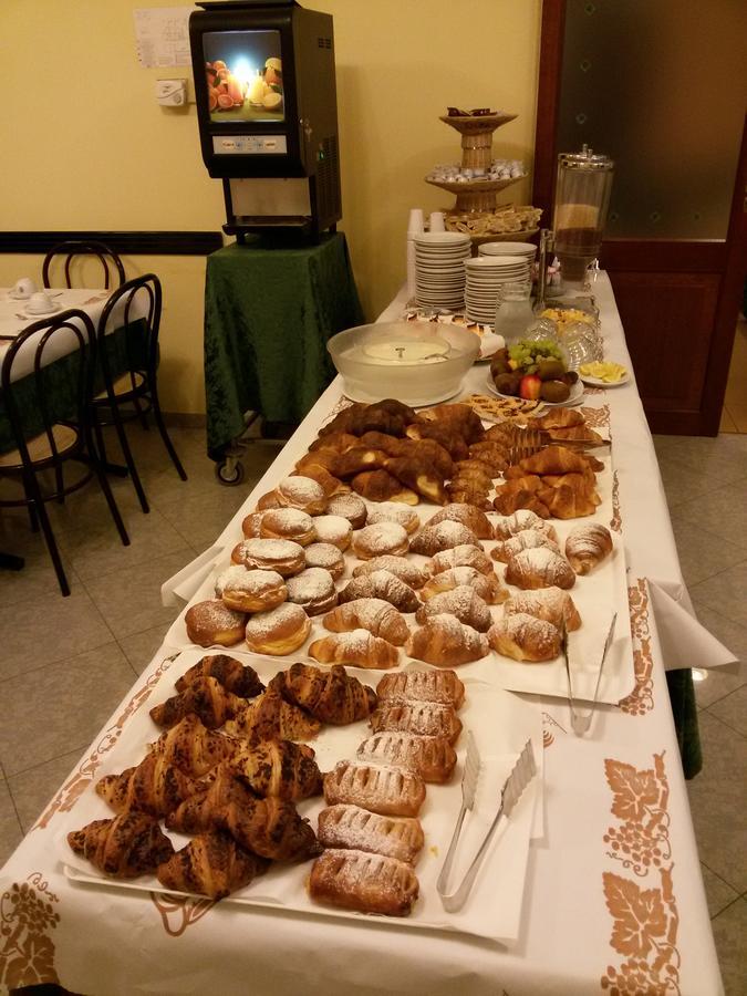 Hotel Andrea'S 리미니 외부 사진