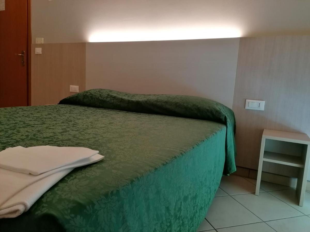 Hotel Andrea'S 리미니 외부 사진